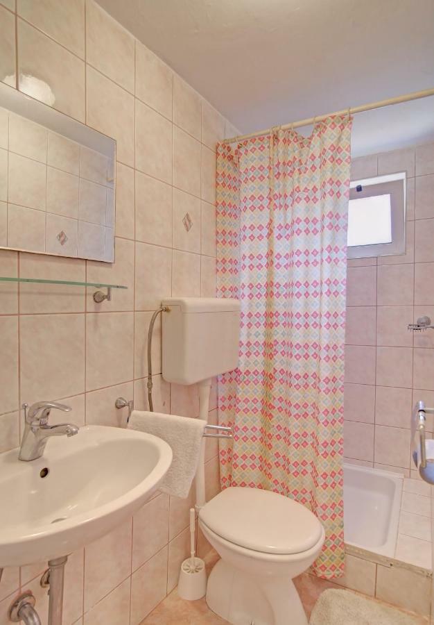 Guest house Marija 2*